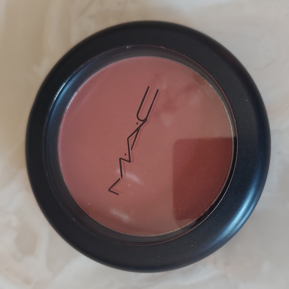 MAC COSMETIC SHEERTONE BLUSH